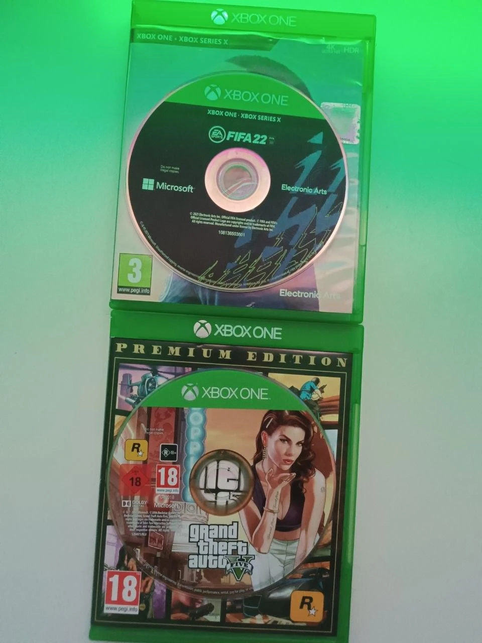 Xbox One S 500GB com dois jogos (FIFA 22 e GTA V) pronta a jogar – photo 9